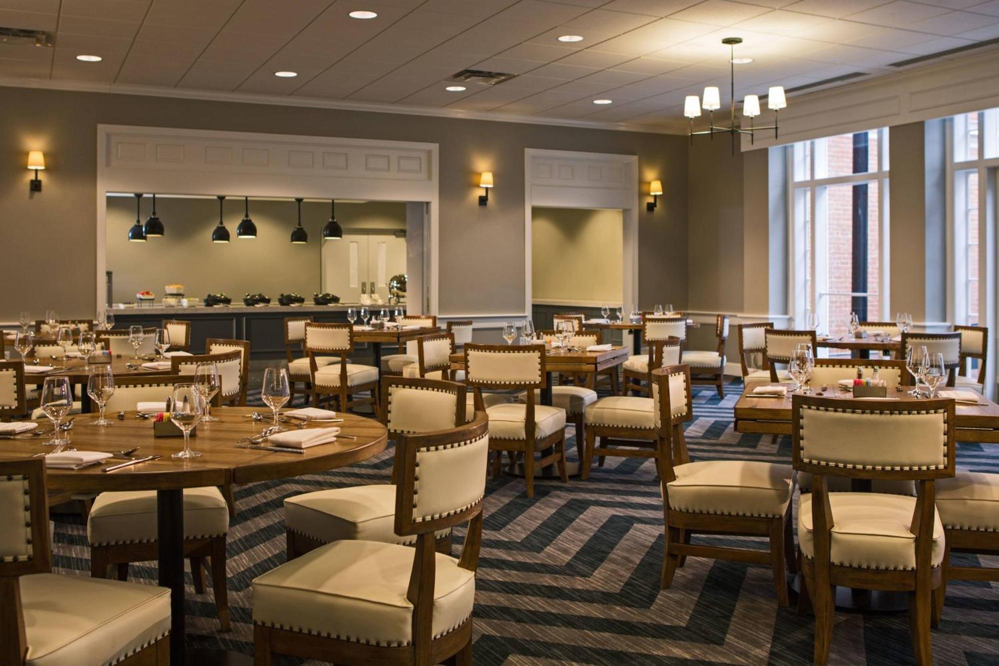 College Park Marriott Hotel & Conference Center Экстерьер фото
